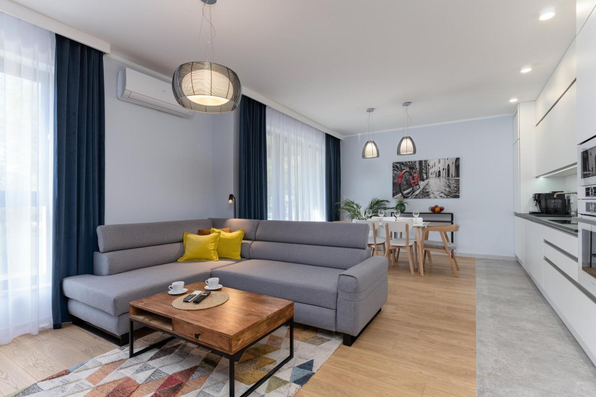Br12 Premium Apartments , Garaz Bielsko-Biala Exterior photo